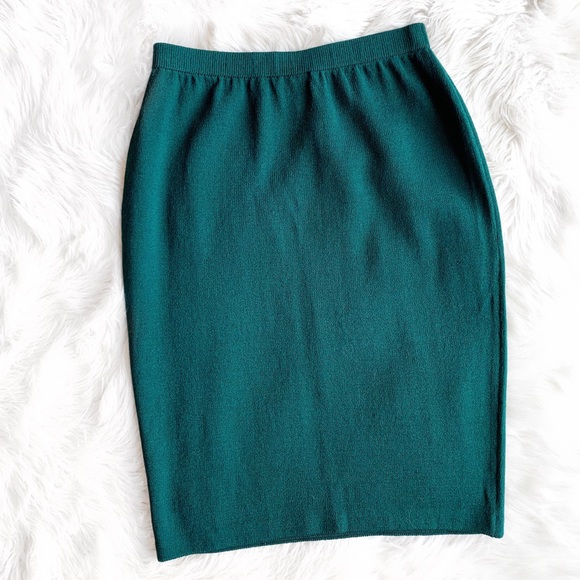 St. John Collection Dresses & Skirts - St John Emerald Green Knit Pencil Skirt F0891
